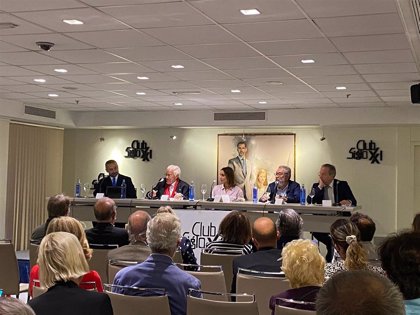 El Padre Ángel califica a los manifestantes neonazis de Chueca como «enfermos de odio» y afirma que «se pueden curar»