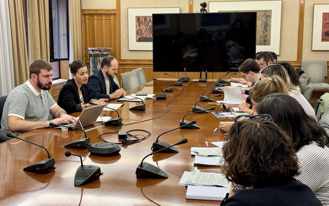 Mensajeros de la Paz en los trabajos hacia un gran Pacto de Estado contra la pobreza infantil